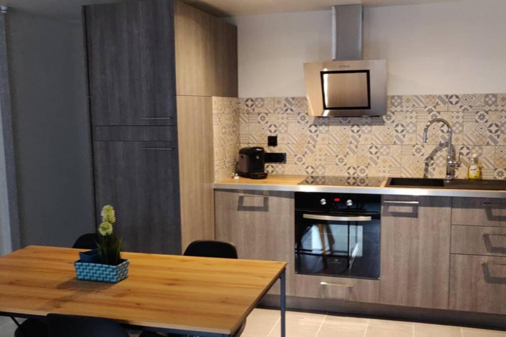 Le Blue, Appartement De Standing En Hyper-Centre Саргемин Экстерьер фото